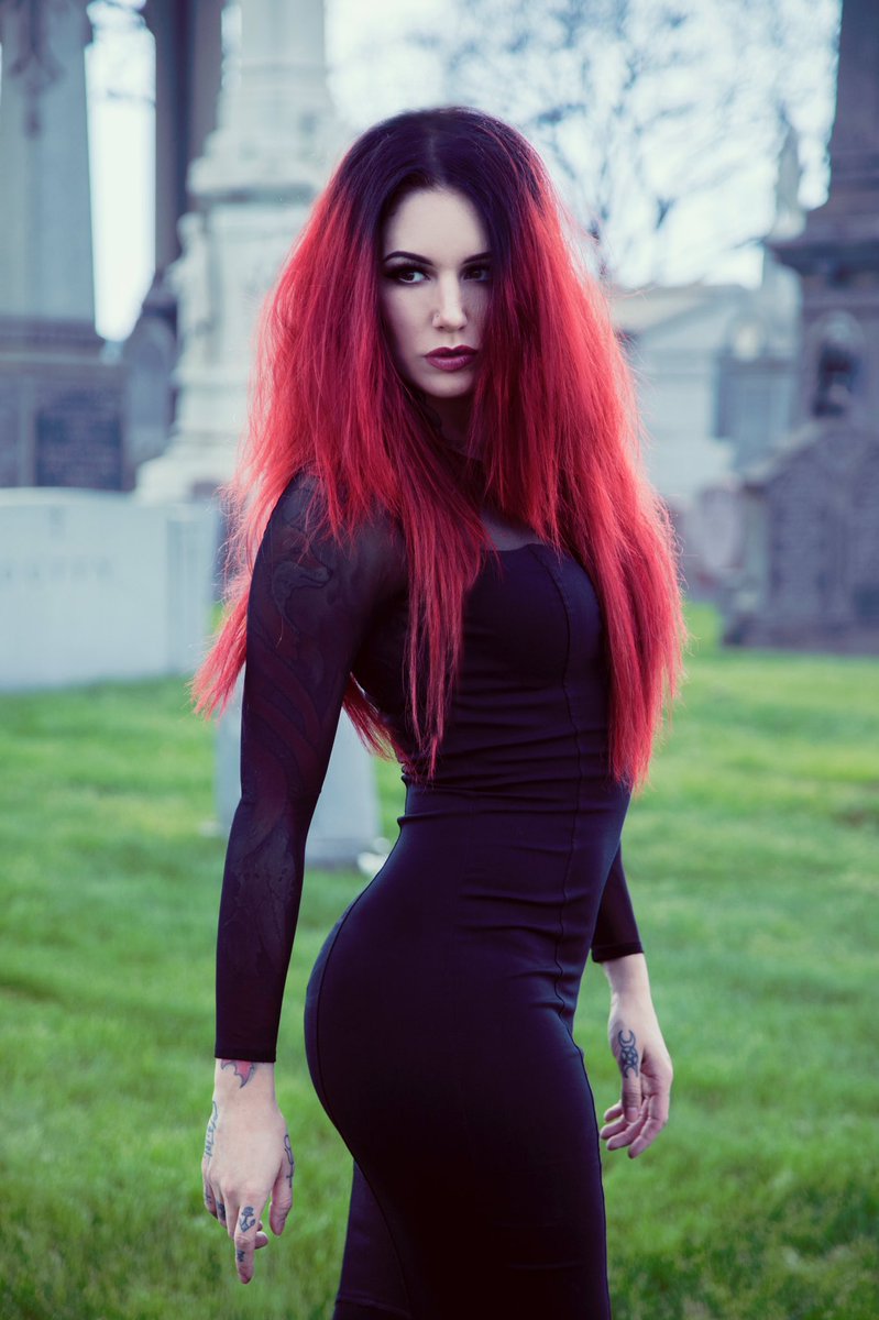 Fox naked cervena Cervena Fox